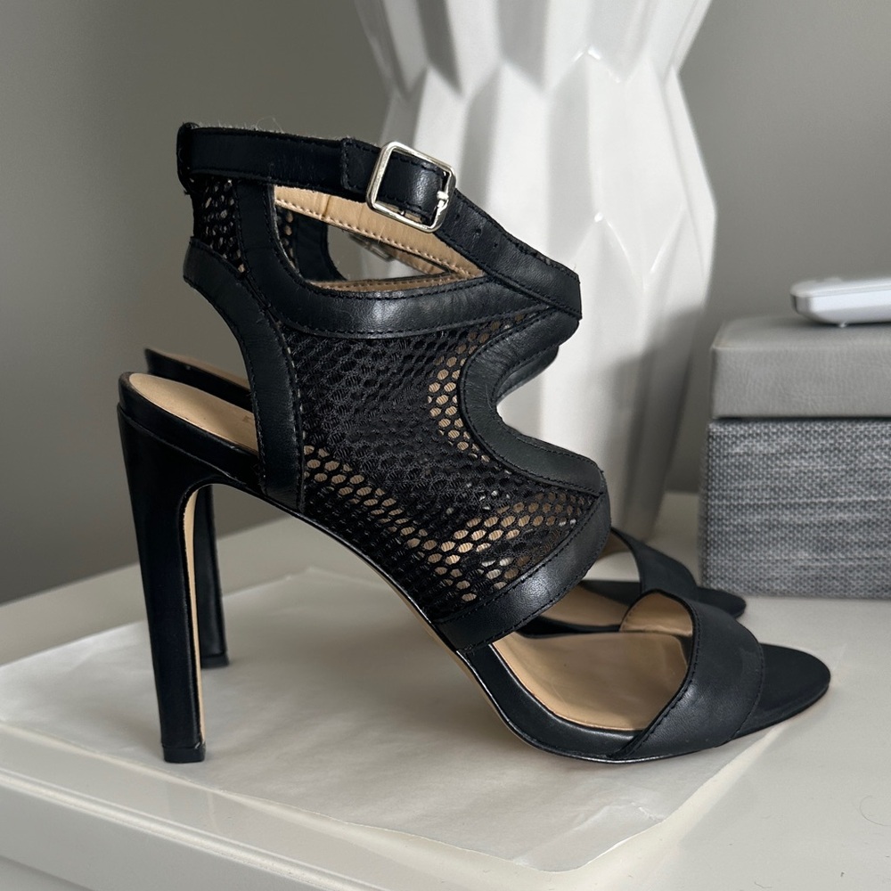 Super cute Ann Taylor leather shoes